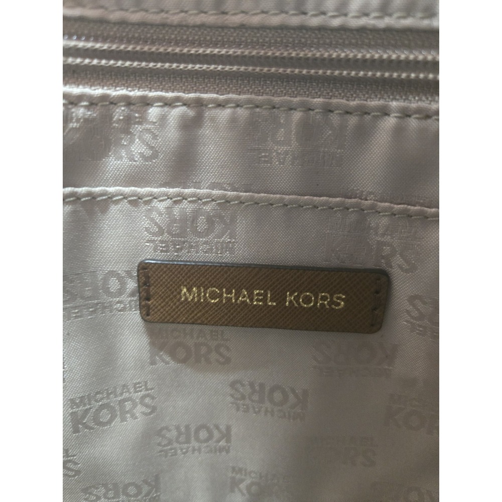 Michael Kors Hamilton Traveler Crossbody Messenger bag - Picture 12 of 13